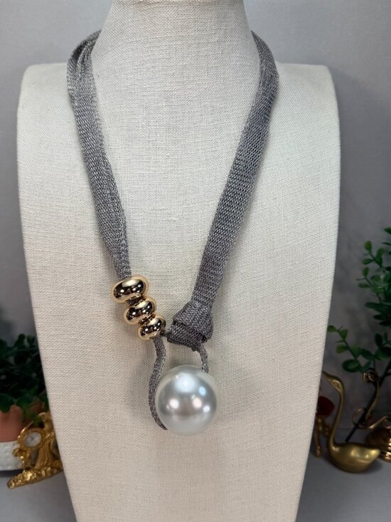 Unbranded Jewelry - Zara Runway Pearl Pendant Mesh Necklace NWOT Statement Piece